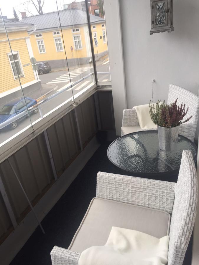 City Apartment Snellmaninkatu 22 B, Ilmainen Kadunvarsipysaekoeinti 쿠오피오 외부 사진